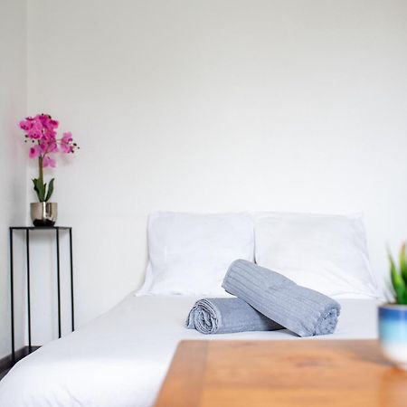 T2 Rangueil - Terrasse + 2 Parkings - 4 Personnes Appartement Toulouse Buitenkant foto